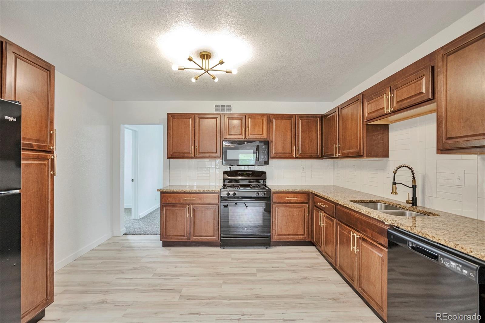 MLS Image #12 for 772  victor street,aurora, Colorado