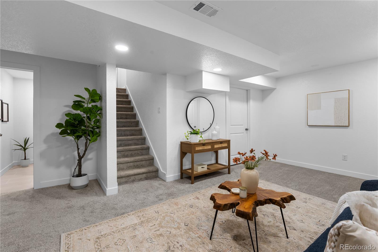 MLS Image #15 for 7210  alan drive,denver, Colorado
