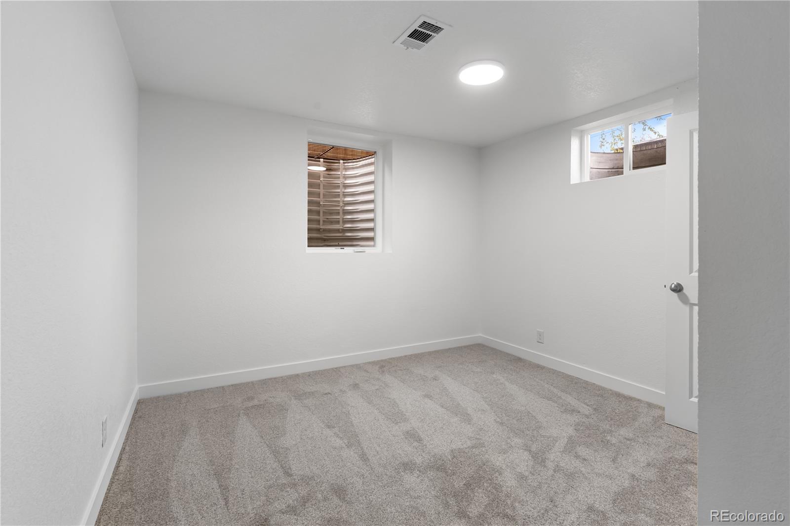 MLS Image #18 for 7210  alan drive,denver, Colorado