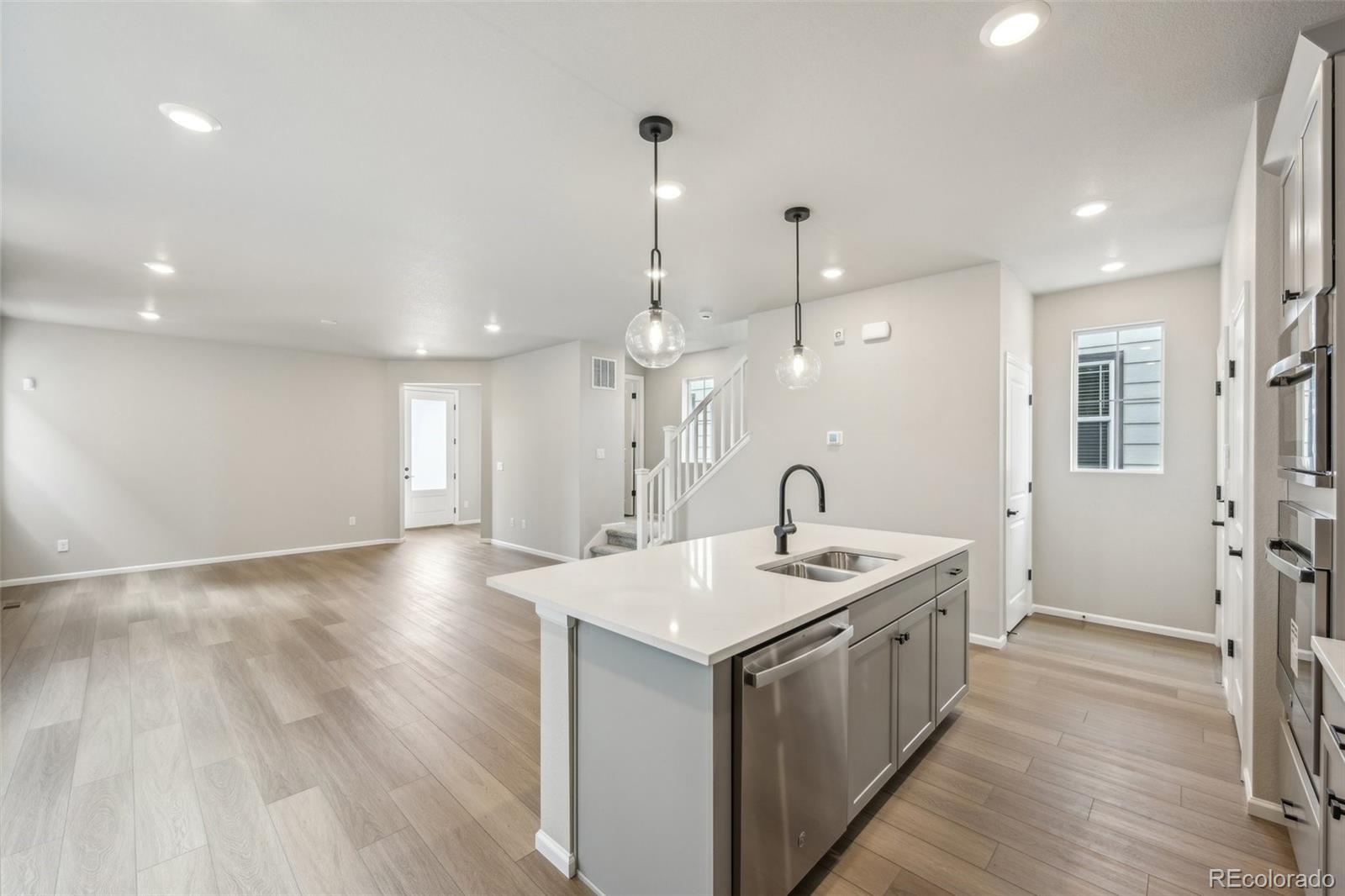MLS Image #11 for 8779  whiteclover street,littleton, Colorado
