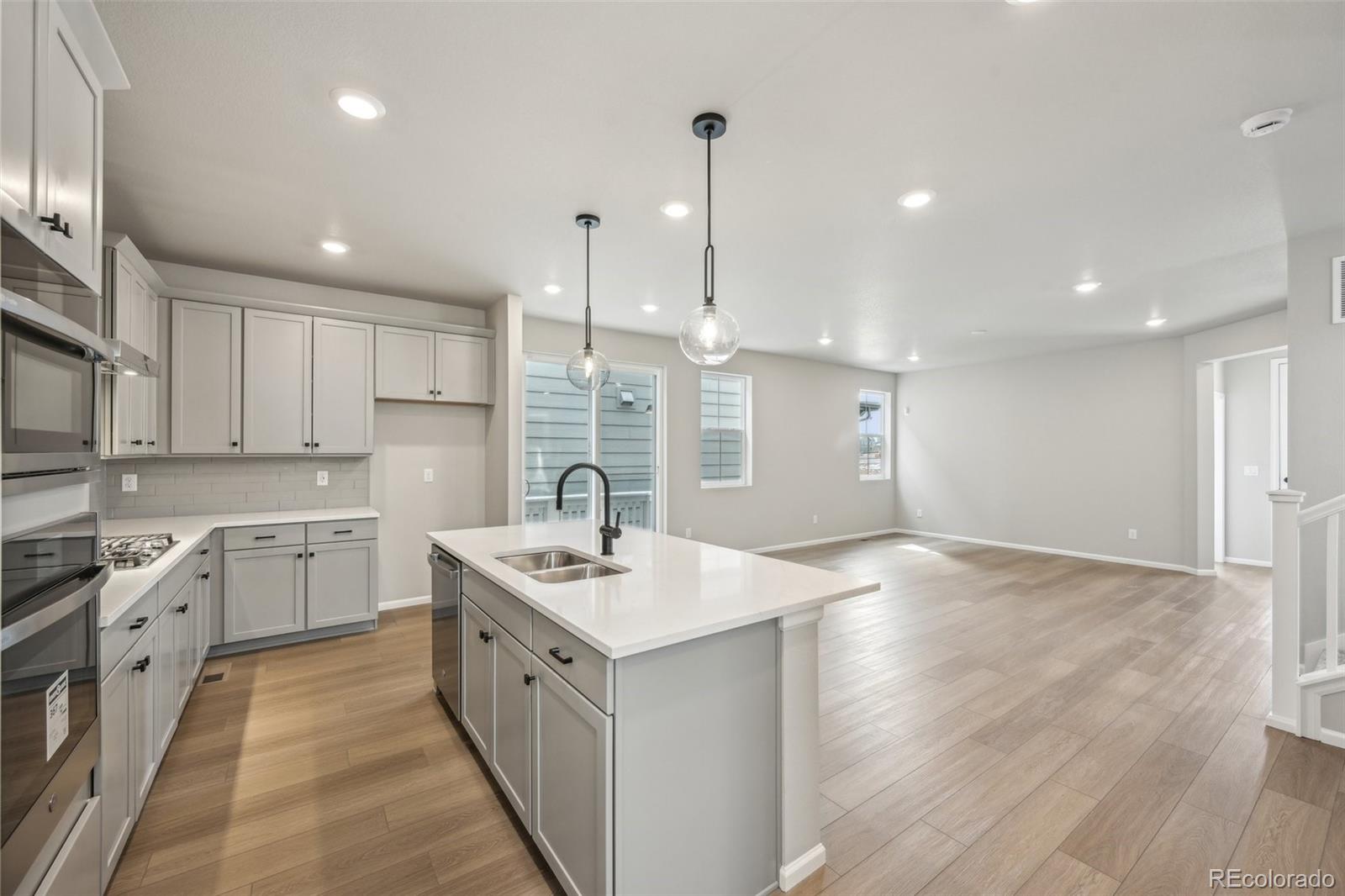 MLS Image #15 for 8779  whiteclover street,littleton, Colorado