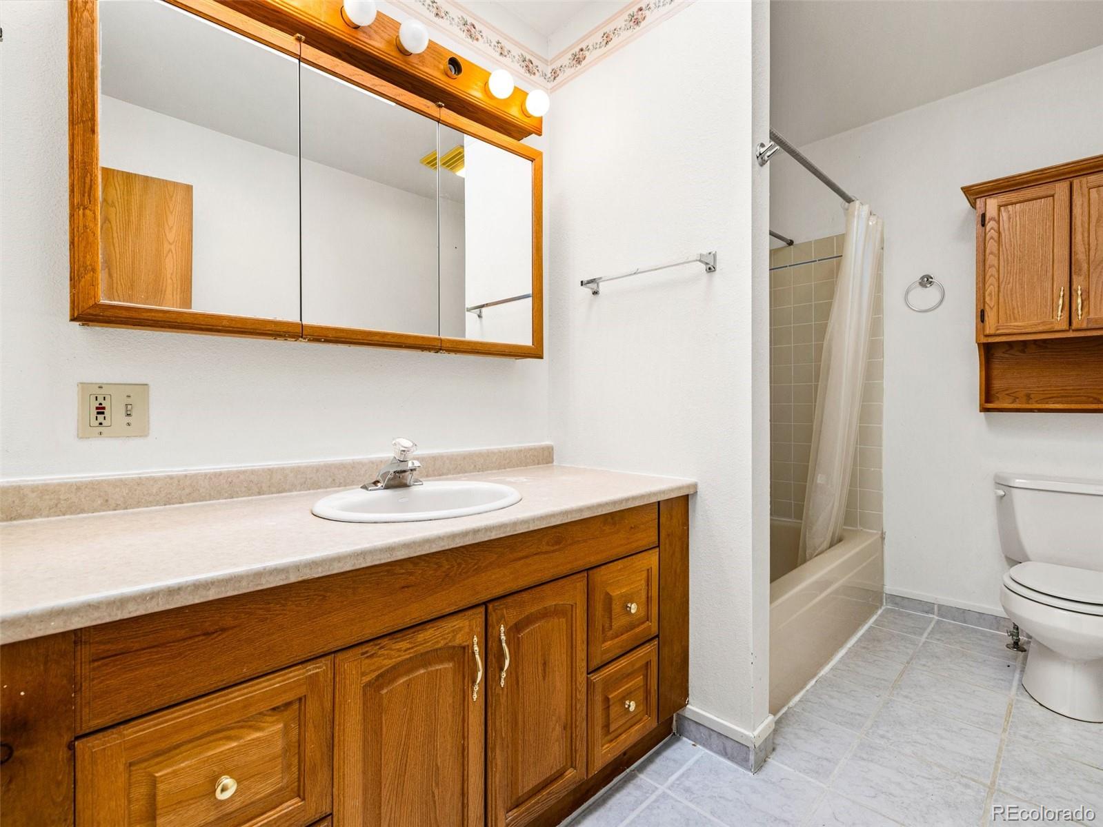 MLS Image #15 for 624 w washington avenue,trinidad, Colorado