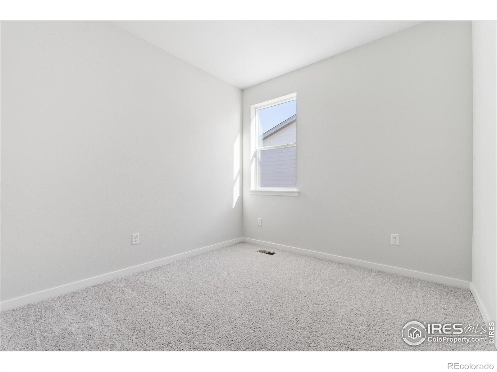 MLS Image #13 for 866  mesic lane,windsor, Colorado