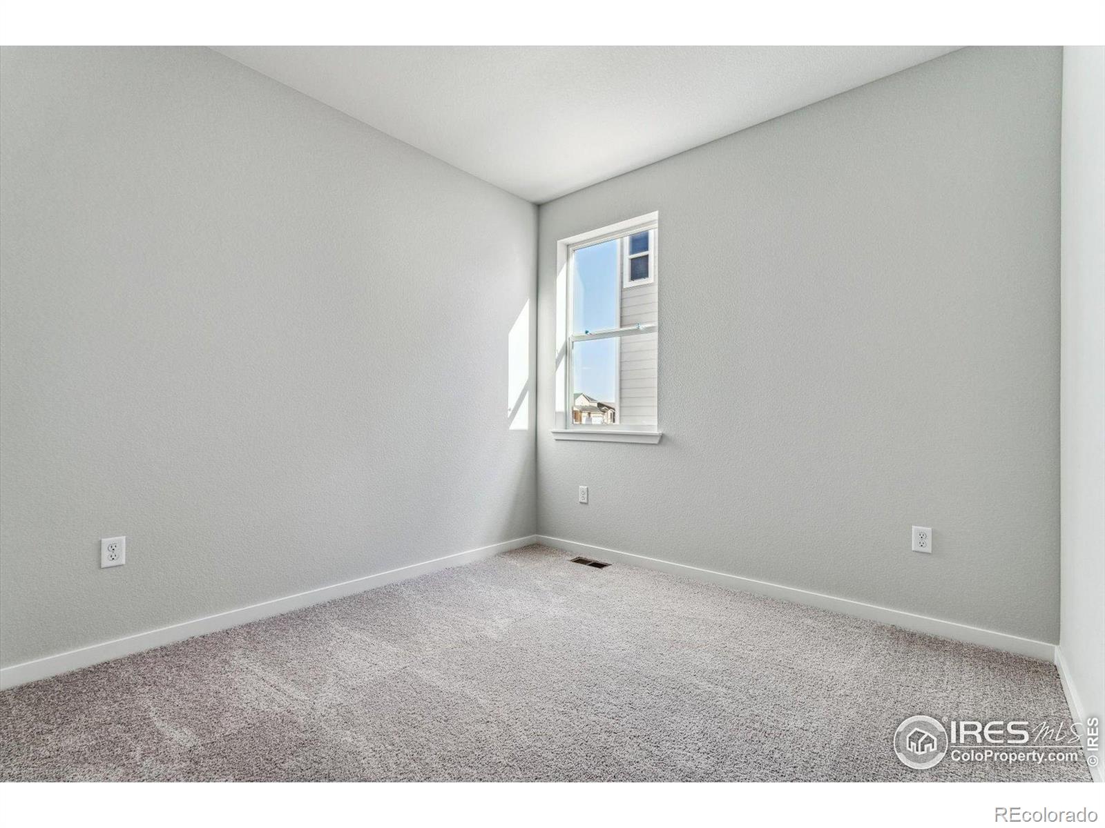 MLS Image #7 for 866  mesic lane,windsor, Colorado