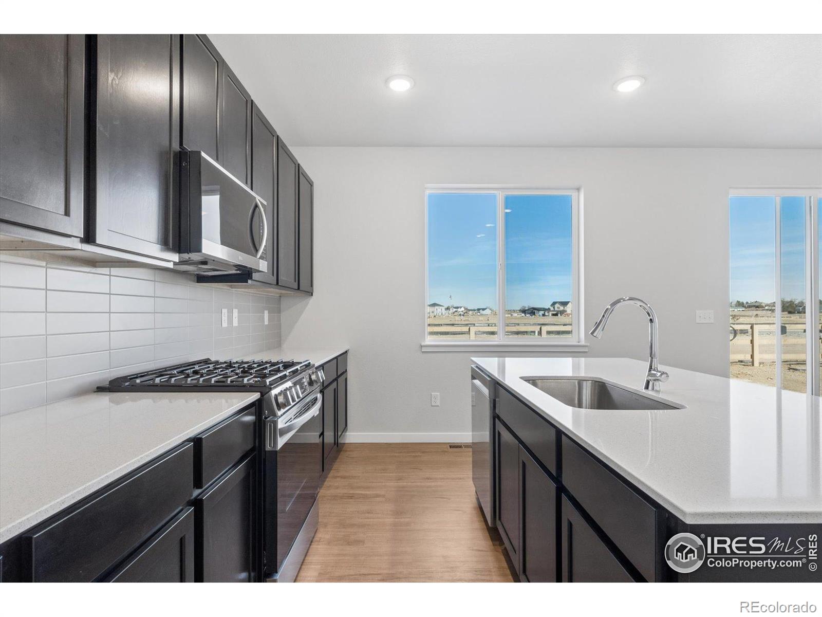 MLS Image #9 for 866  mesic lane,windsor, Colorado