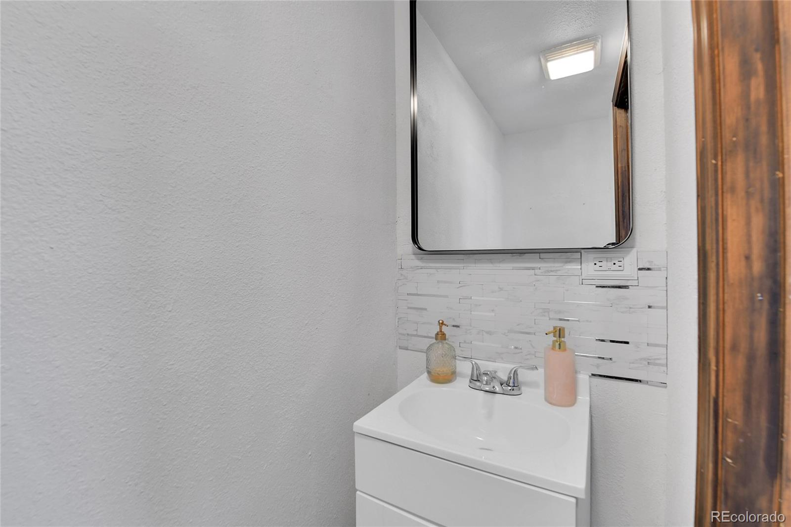 MLS Image #11 for 1323 s idalia street,aurora, Colorado