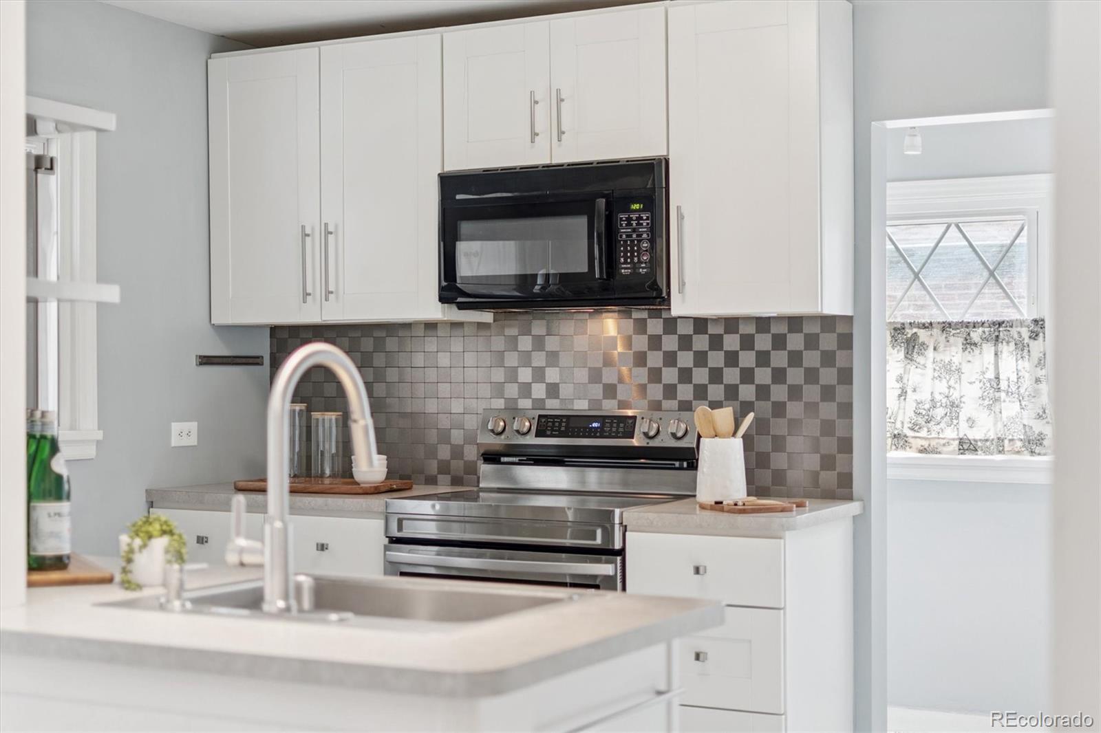 MLS Image #12 for 3890 s cherokee street,englewood, Colorado