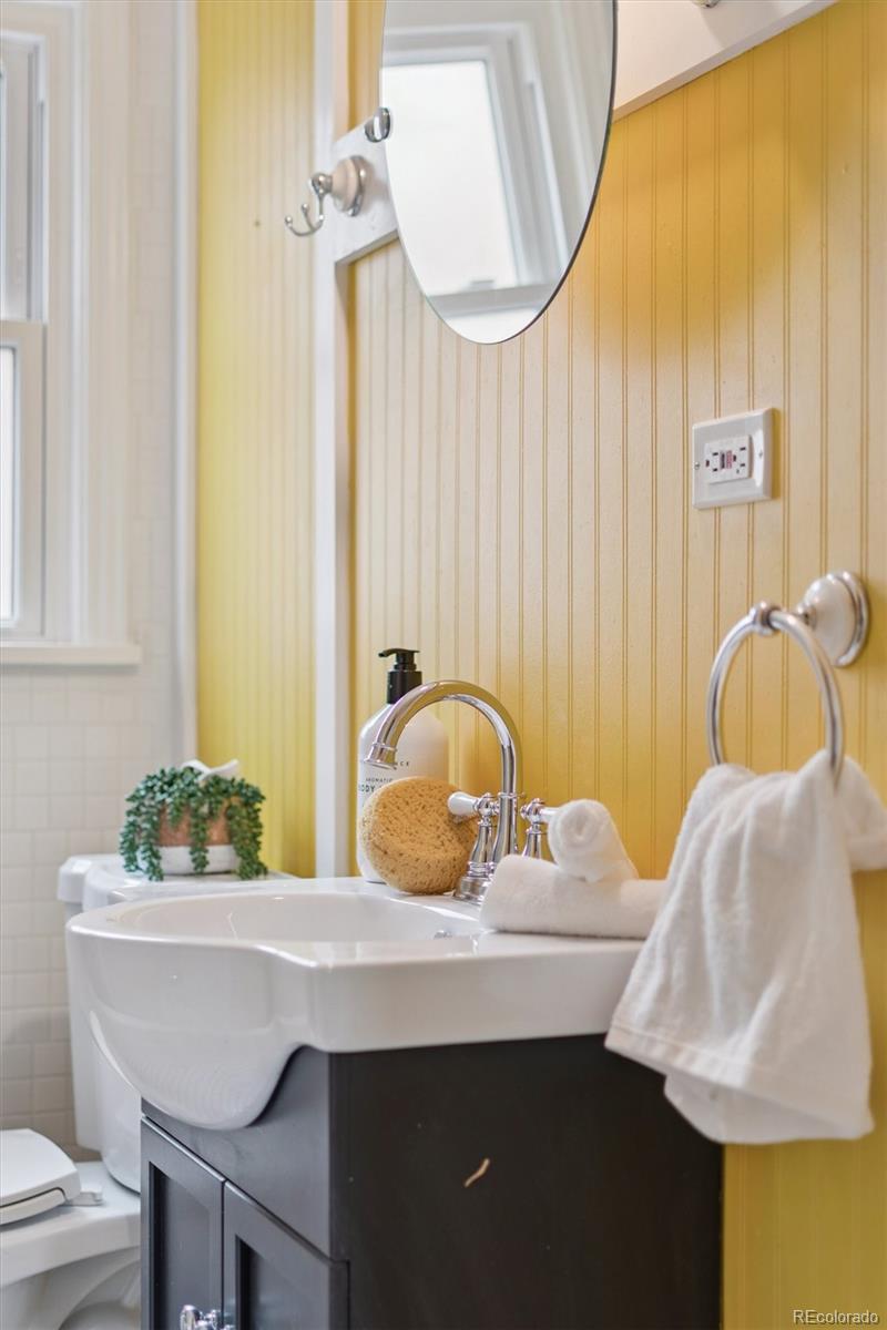 MLS Image #17 for 3890 s cherokee street,englewood, Colorado