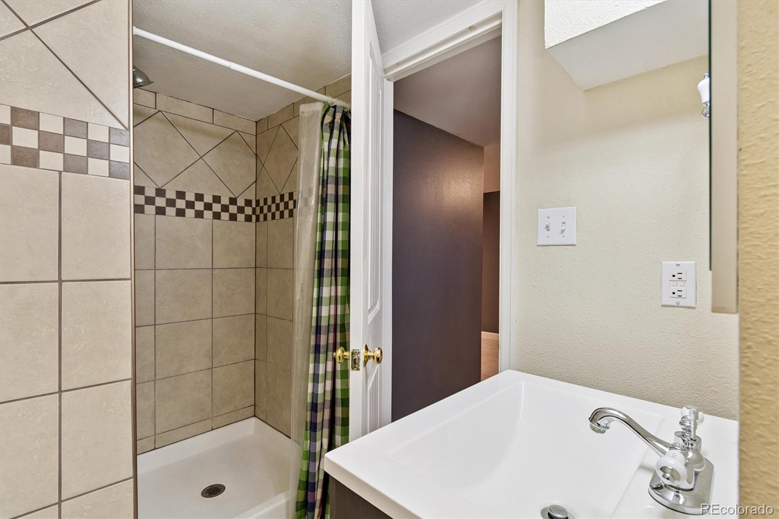 MLS Image #26 for 3890 s cherokee street,englewood, Colorado