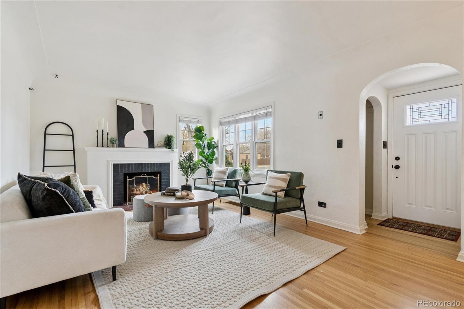MLS Image #3 for 3890 s cherokee street,englewood, Colorado