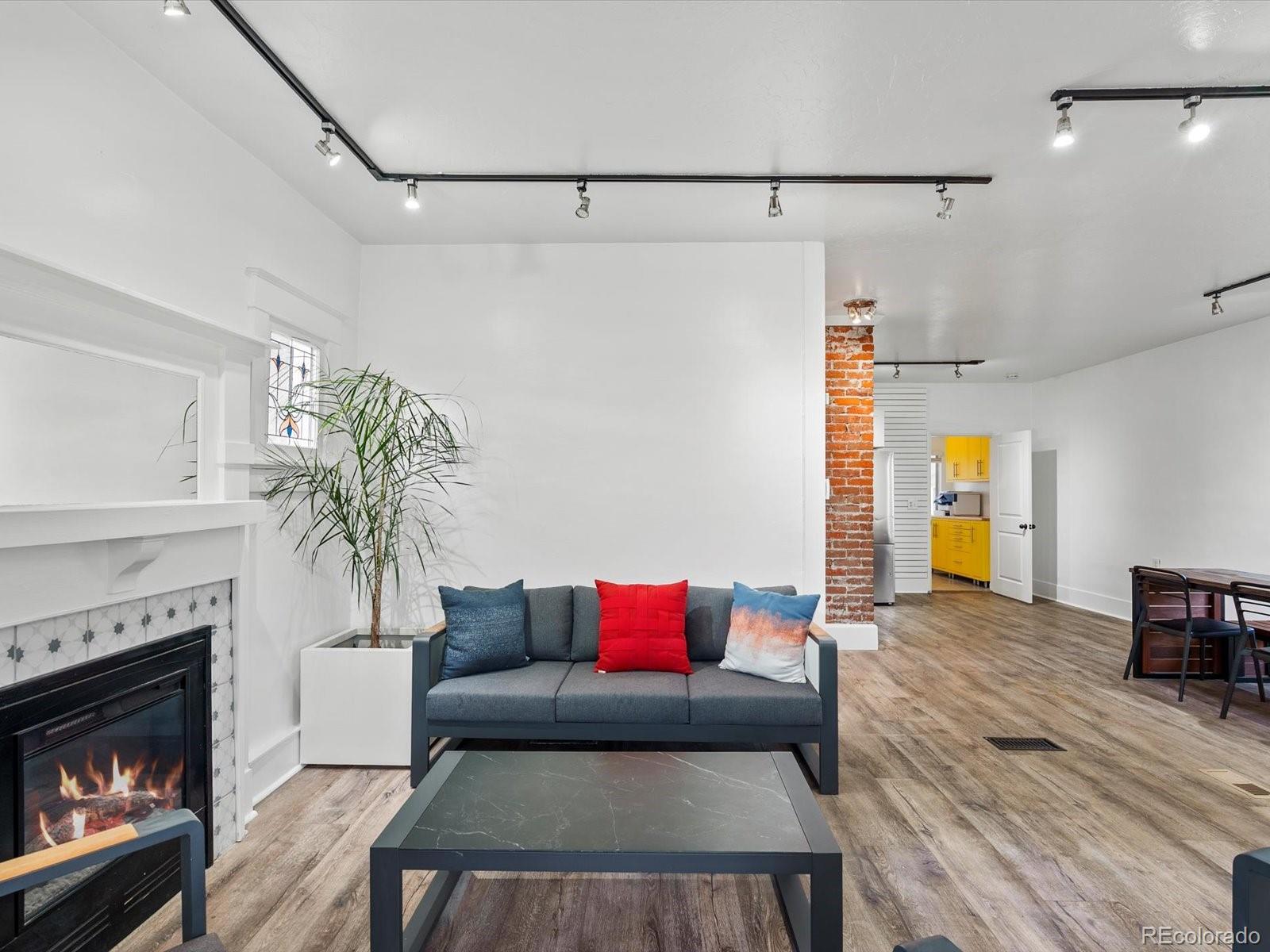 MLS Image #4 for 4735 w 38th avenue,denver, Colorado