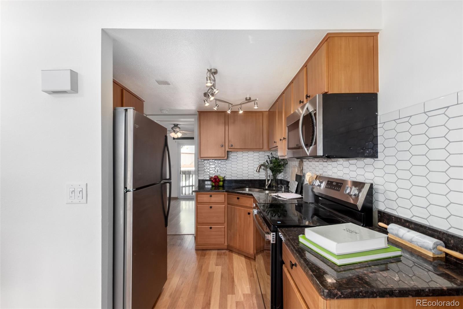MLS Image #11 for 1885 s quebec way b22,denver, Colorado