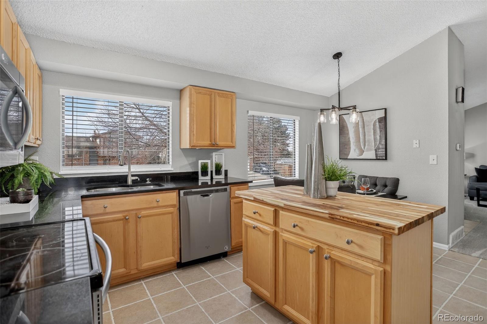 MLS Image #8 for 1404 s argonne circle,aurora, Colorado