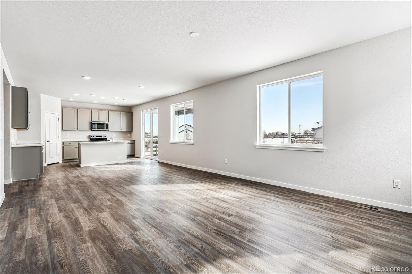 MLS Image #6 for 14476  heritage drive,mead, Colorado