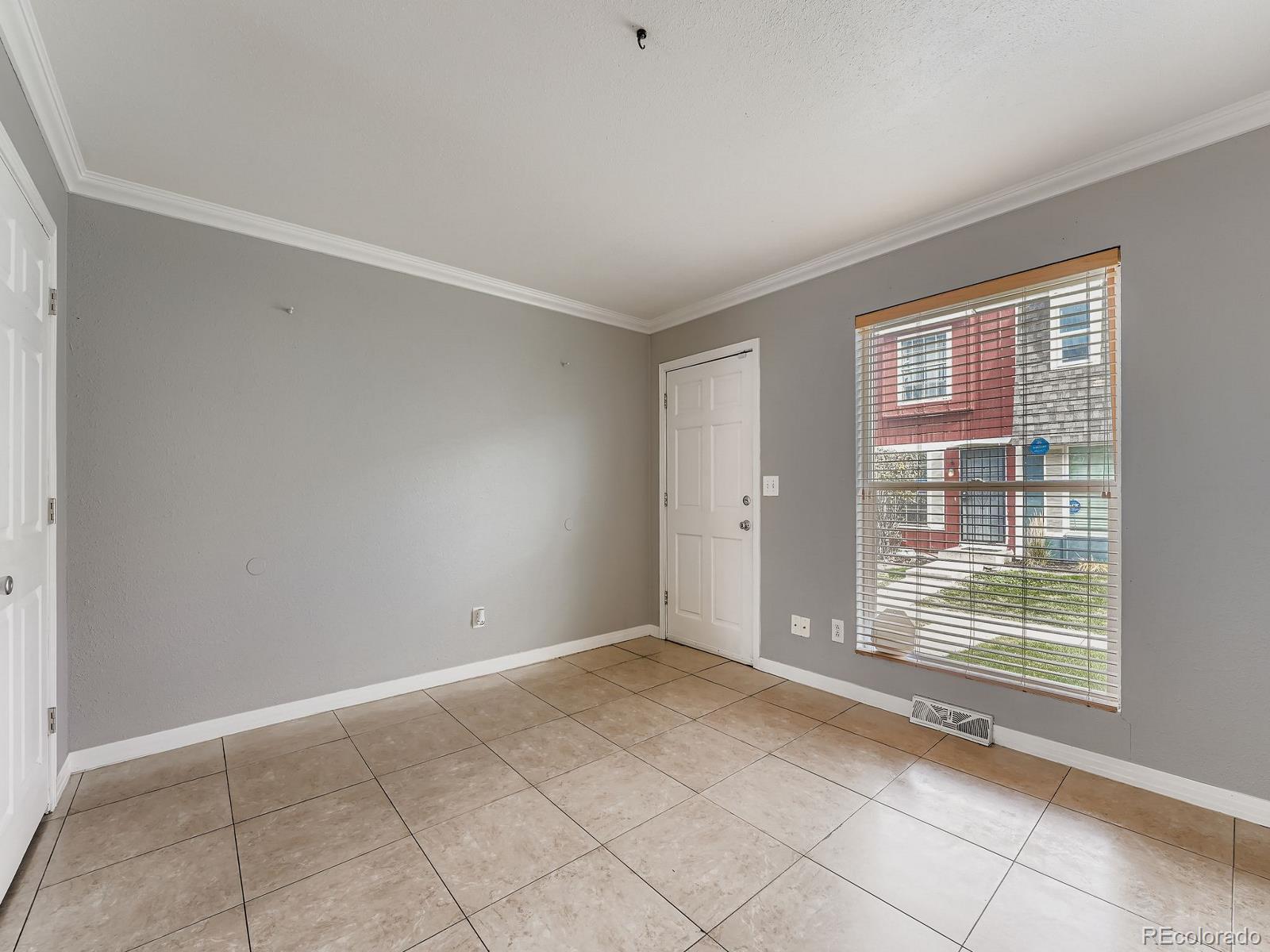 MLS Image #14 for 15747 e 13th place ,aurora, Colorado