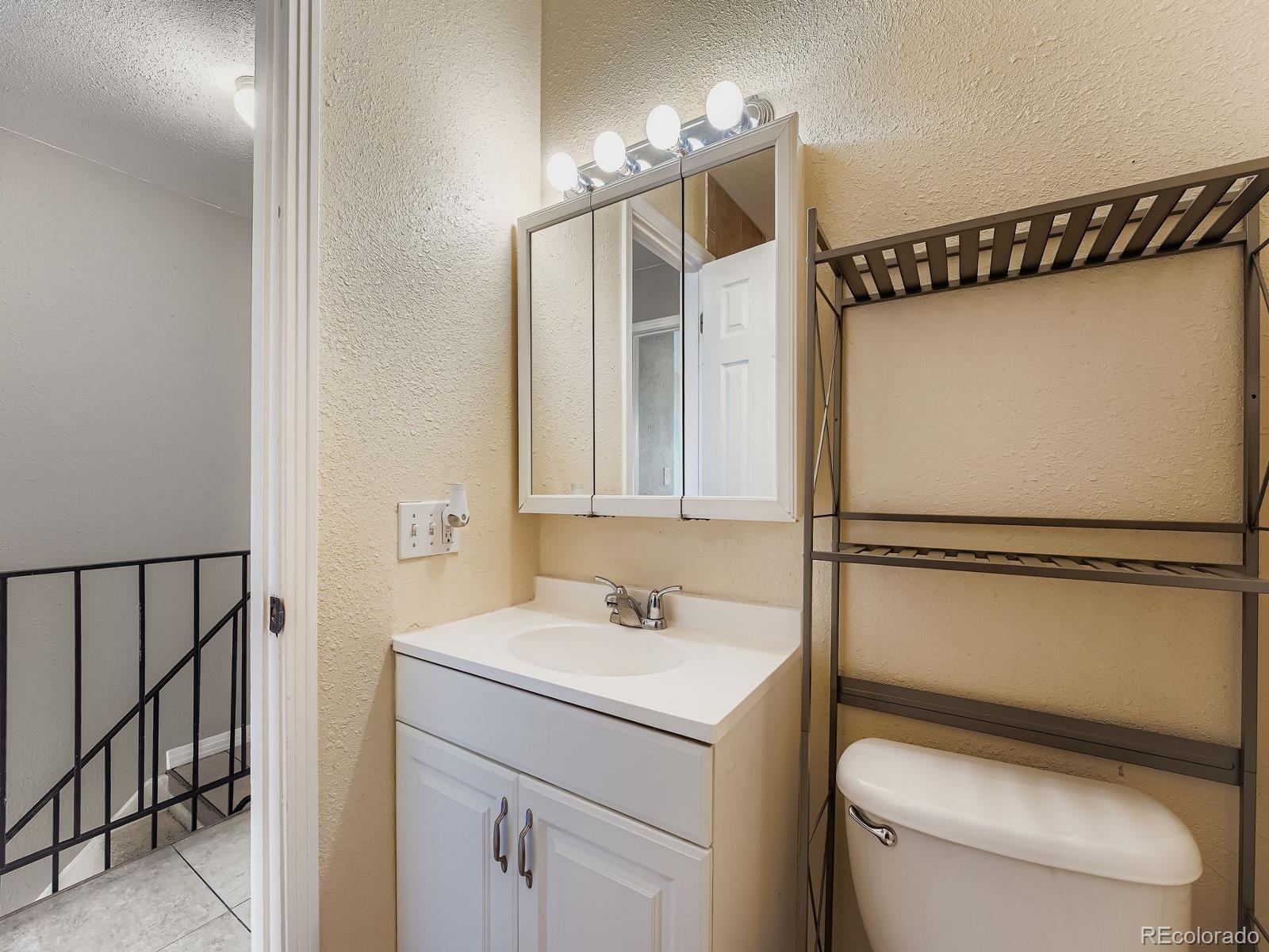 MLS Image #22 for 15747 e 13th place ,aurora, Colorado