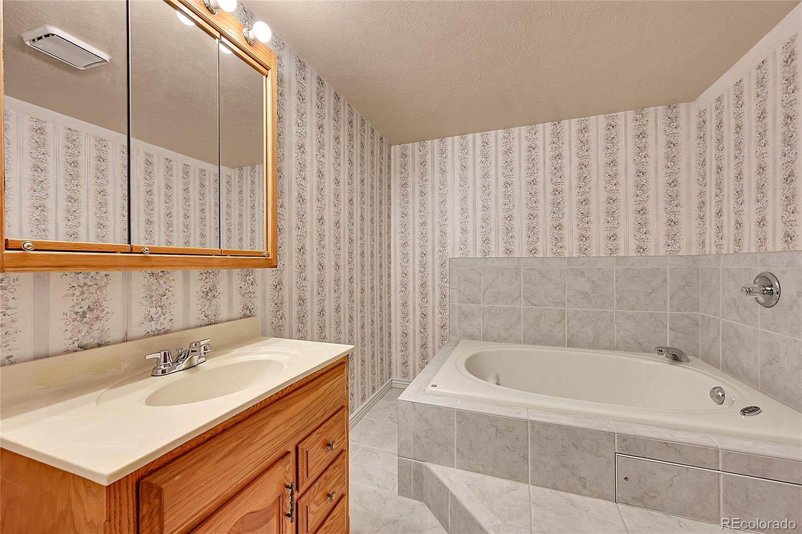 MLS Image #32 for 9127 w radcliffe drive,littleton, Colorado