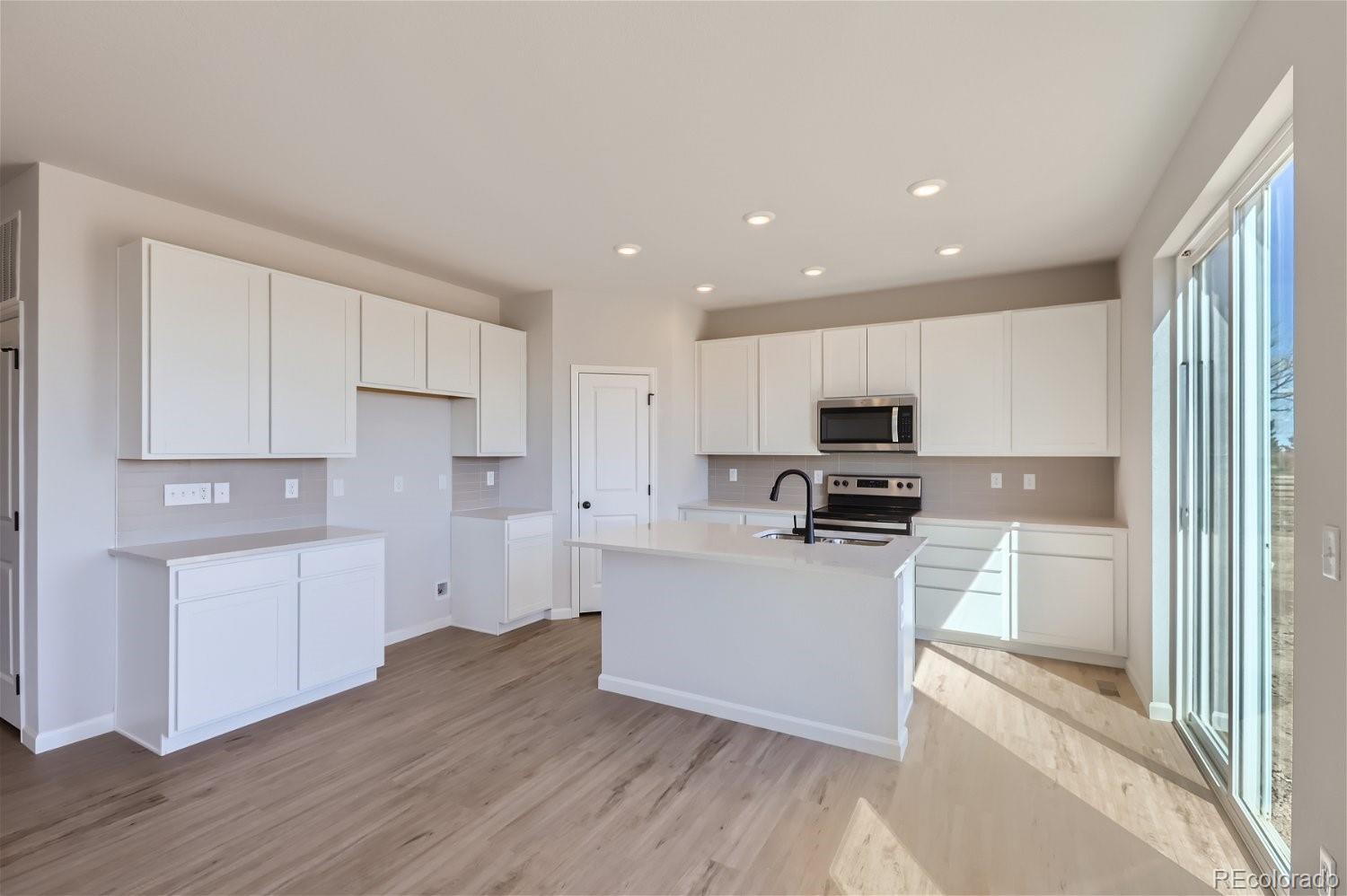 MLS Image #2 for 5830  farmstead place,mead, Colorado