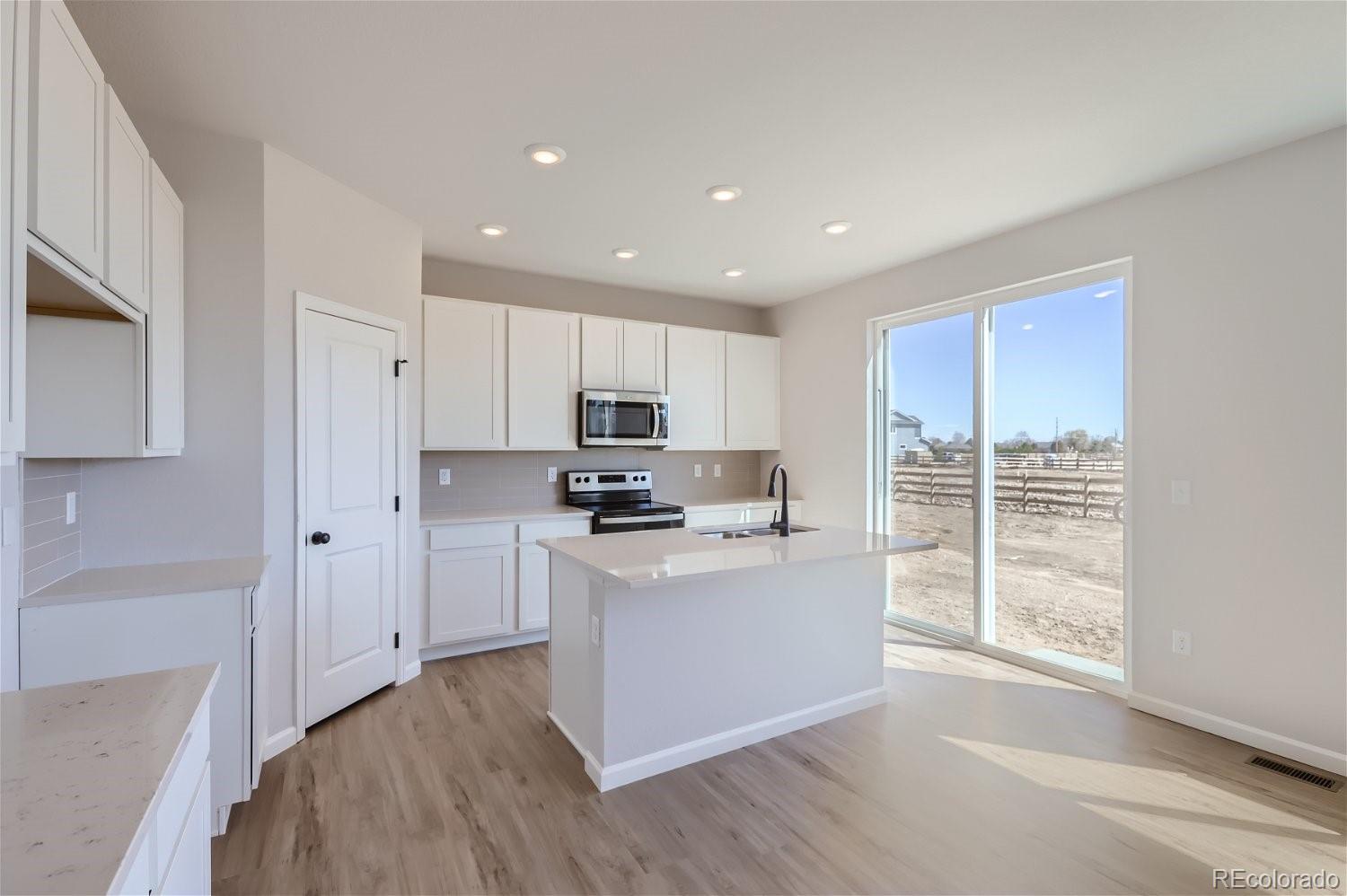 MLS Image #4 for 5830  farmstead place,mead, Colorado