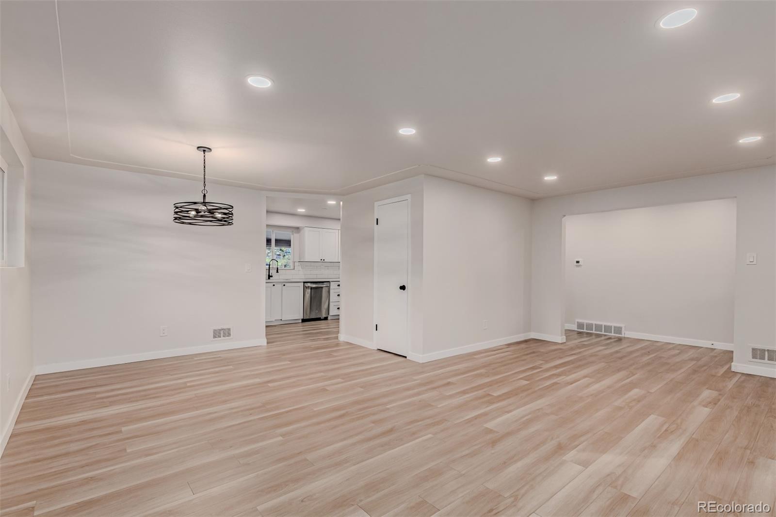 MLS Image #6 for 531  nome street,aurora, Colorado