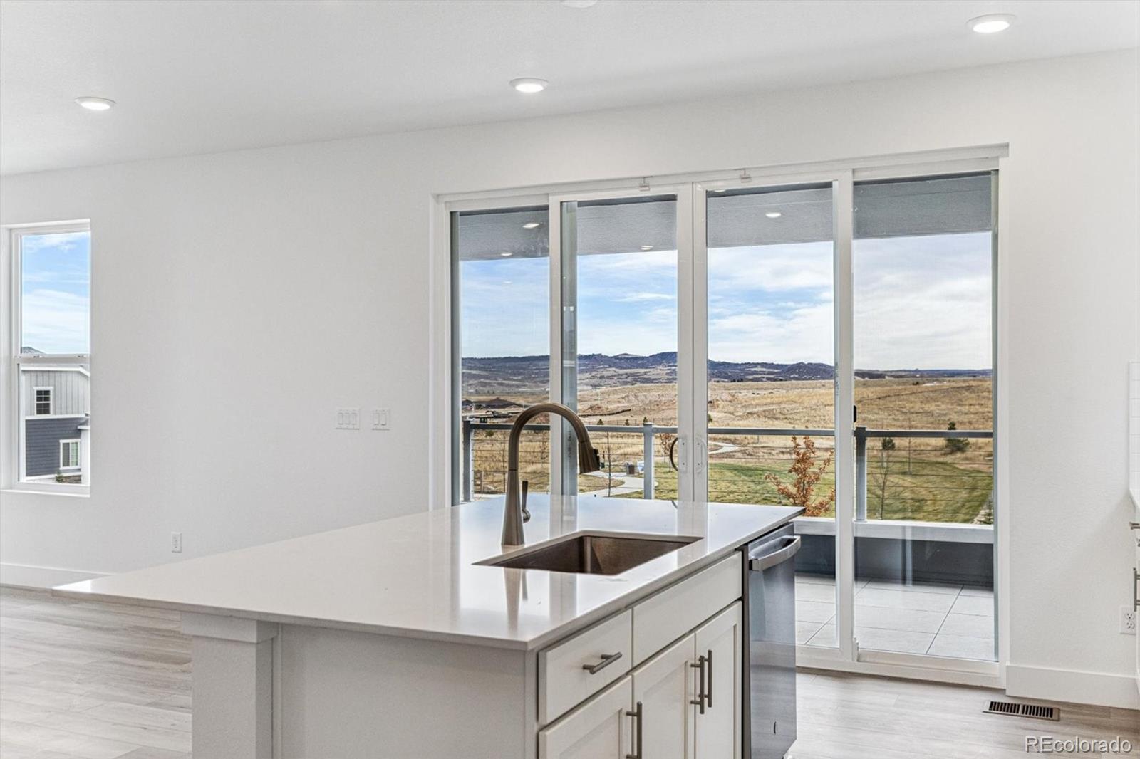 MLS Image #10 for 8489  snake river street,littleton, Colorado