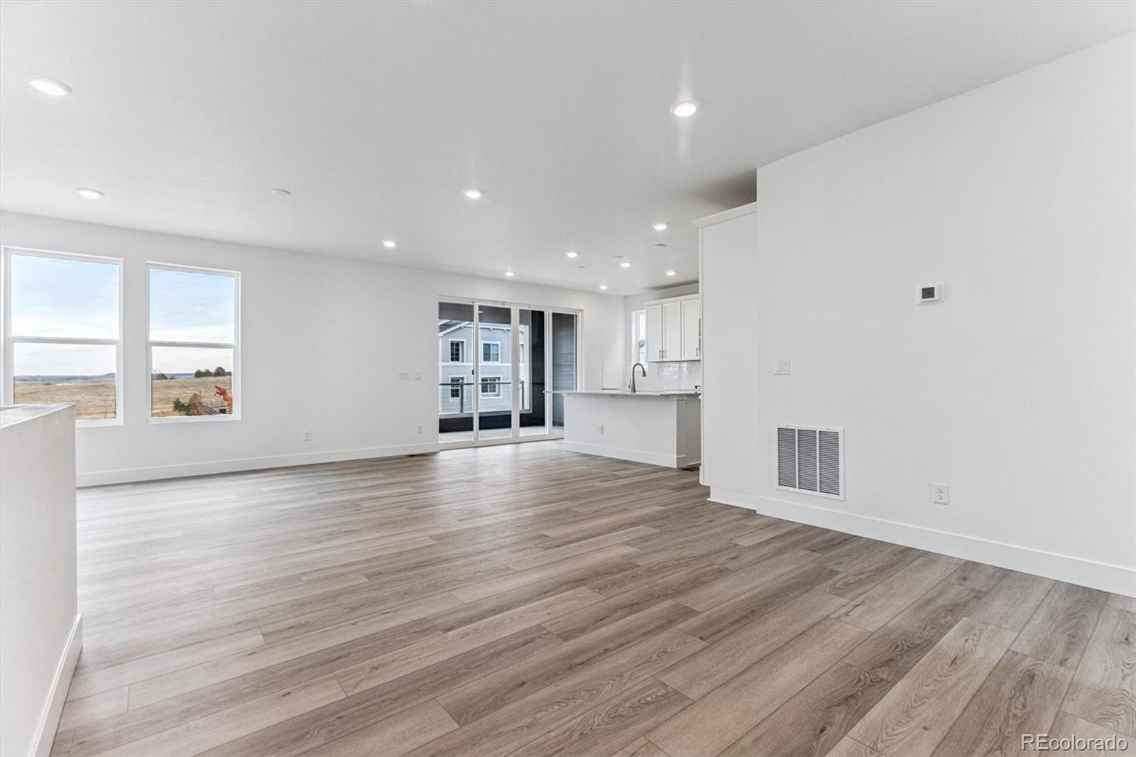 MLS Image #4 for 8489  snake river street,littleton, Colorado