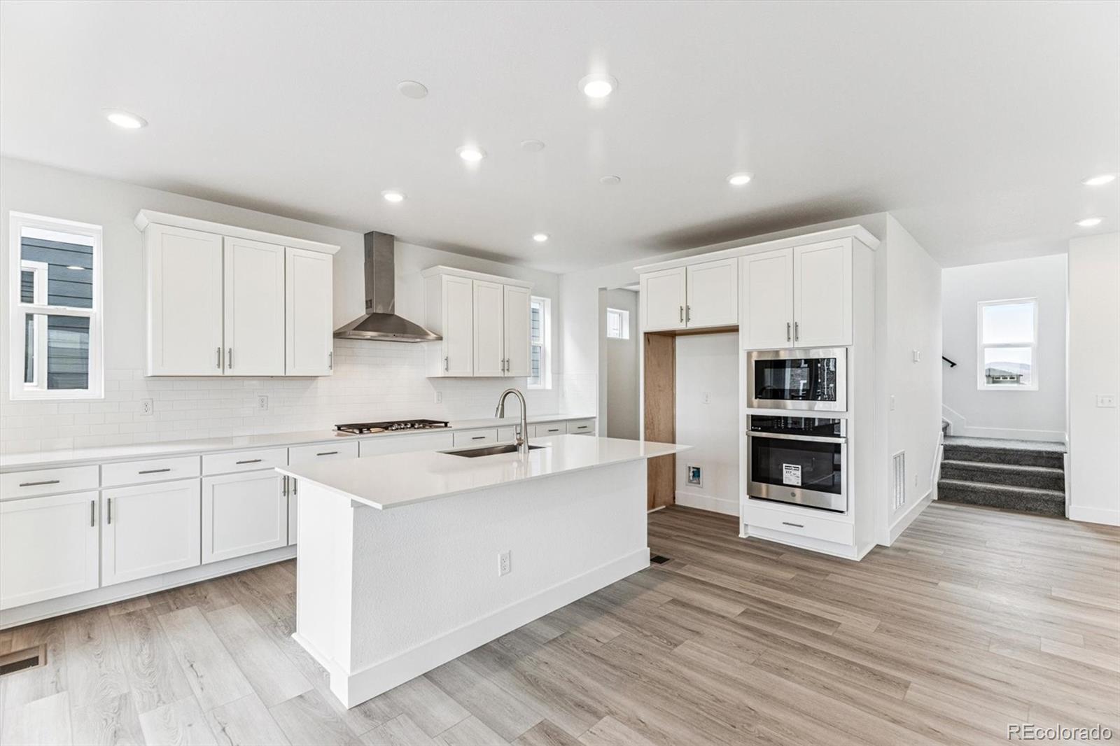 MLS Image #9 for 8489  snake river street,littleton, Colorado