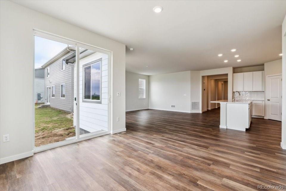 MLS Image #8 for 5806  farmstead place,mead, Colorado