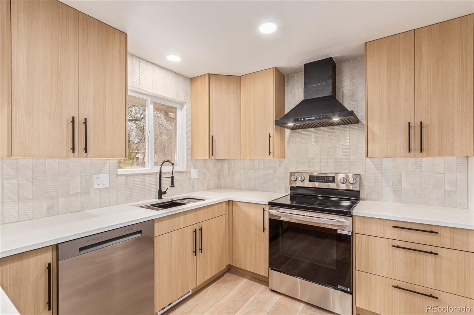 MLS Image #8 for 6437 w arbor drive,littleton, Colorado
