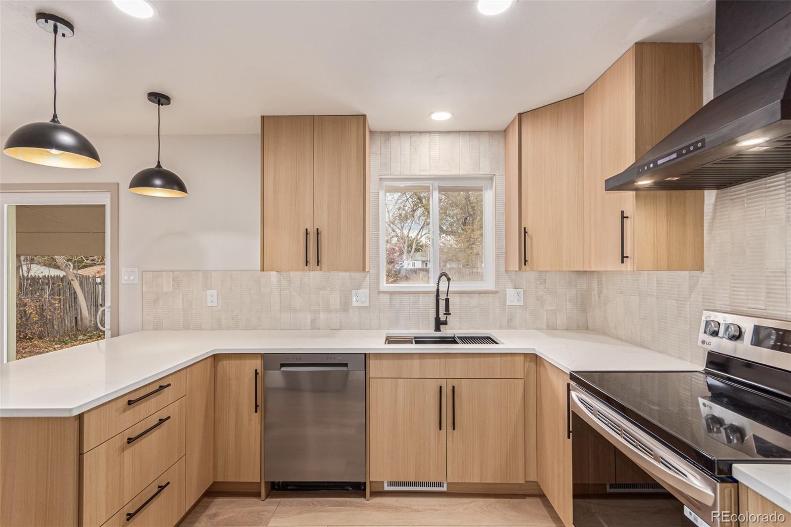 MLS Image #9 for 6437 w arbor drive,littleton, Colorado