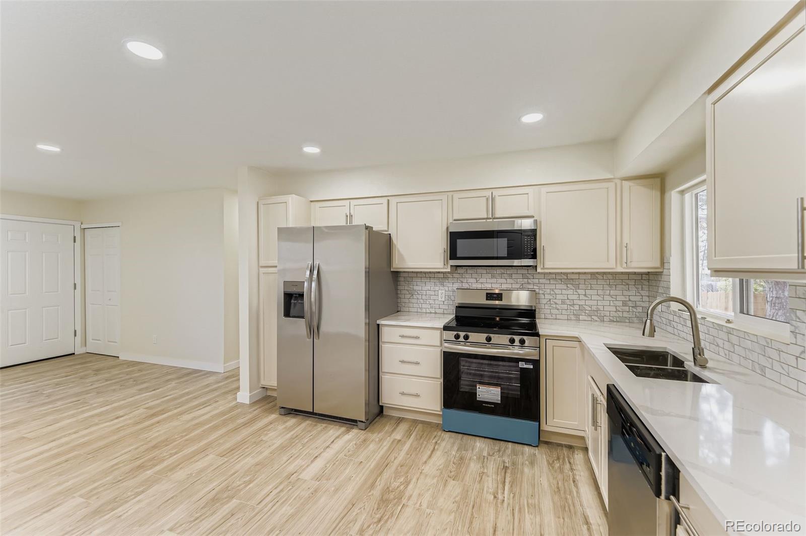MLS Image #4 for 15512 e pacific place,aurora, Colorado