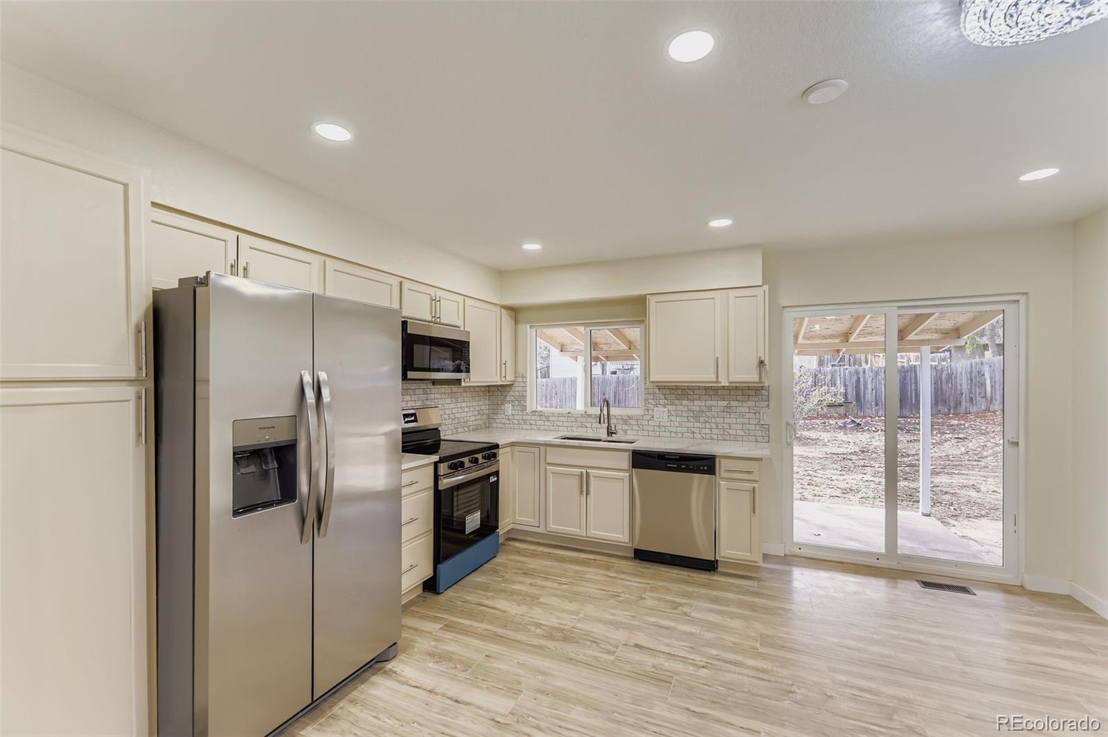 MLS Image #5 for 15512 e pacific place,aurora, Colorado