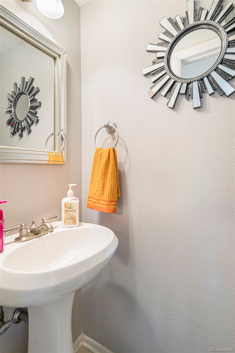 MLS Image #14 for 3351 s field street,lakewood, Colorado
