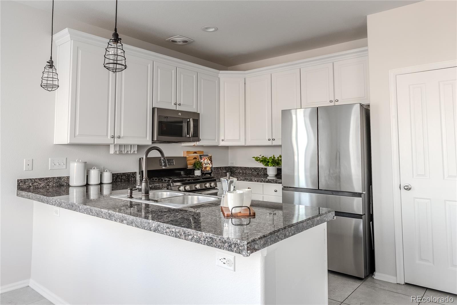 MLS Image #7 for 602  mathews way,erie, Colorado