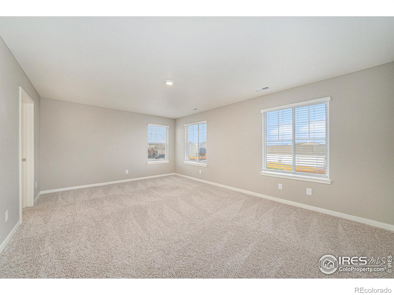MLS Image #14 for 14825  guernsey drive,mead, Colorado