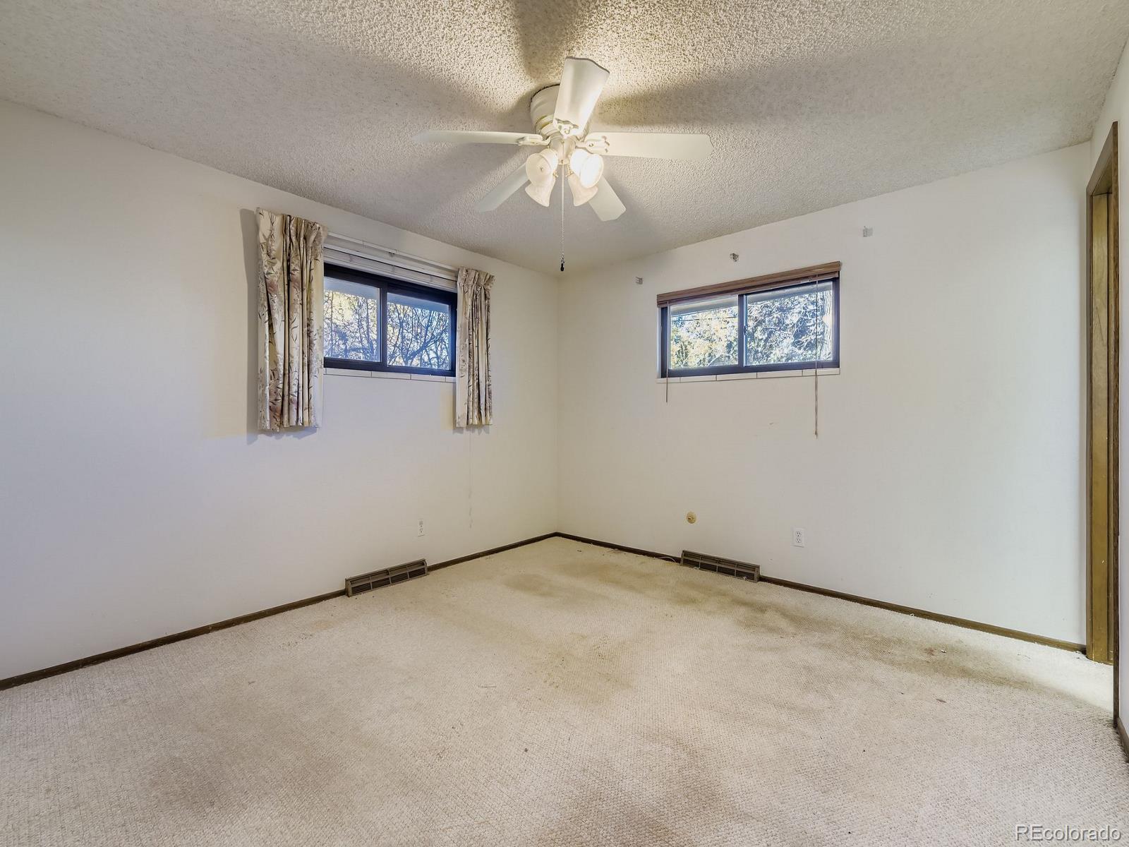 MLS Image #16 for 2142 s harlan street,denver, Colorado