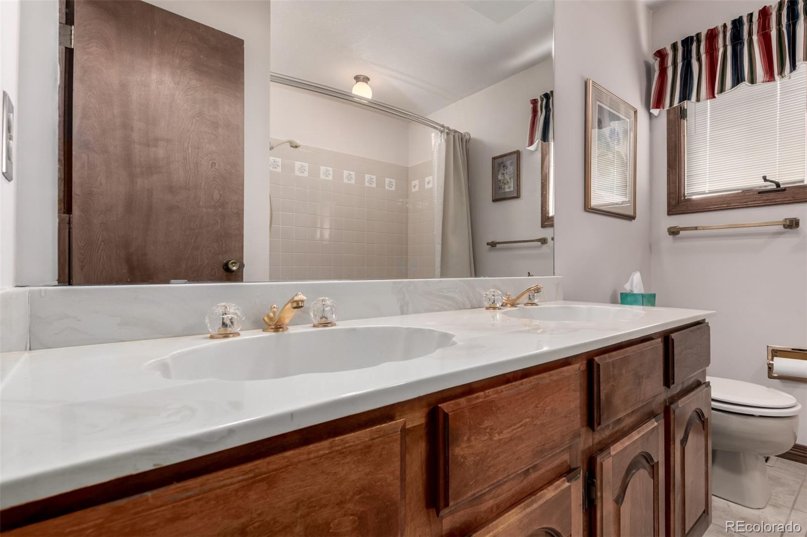 MLS Image #15 for 12081 w 54th avenue,arvada, Colorado