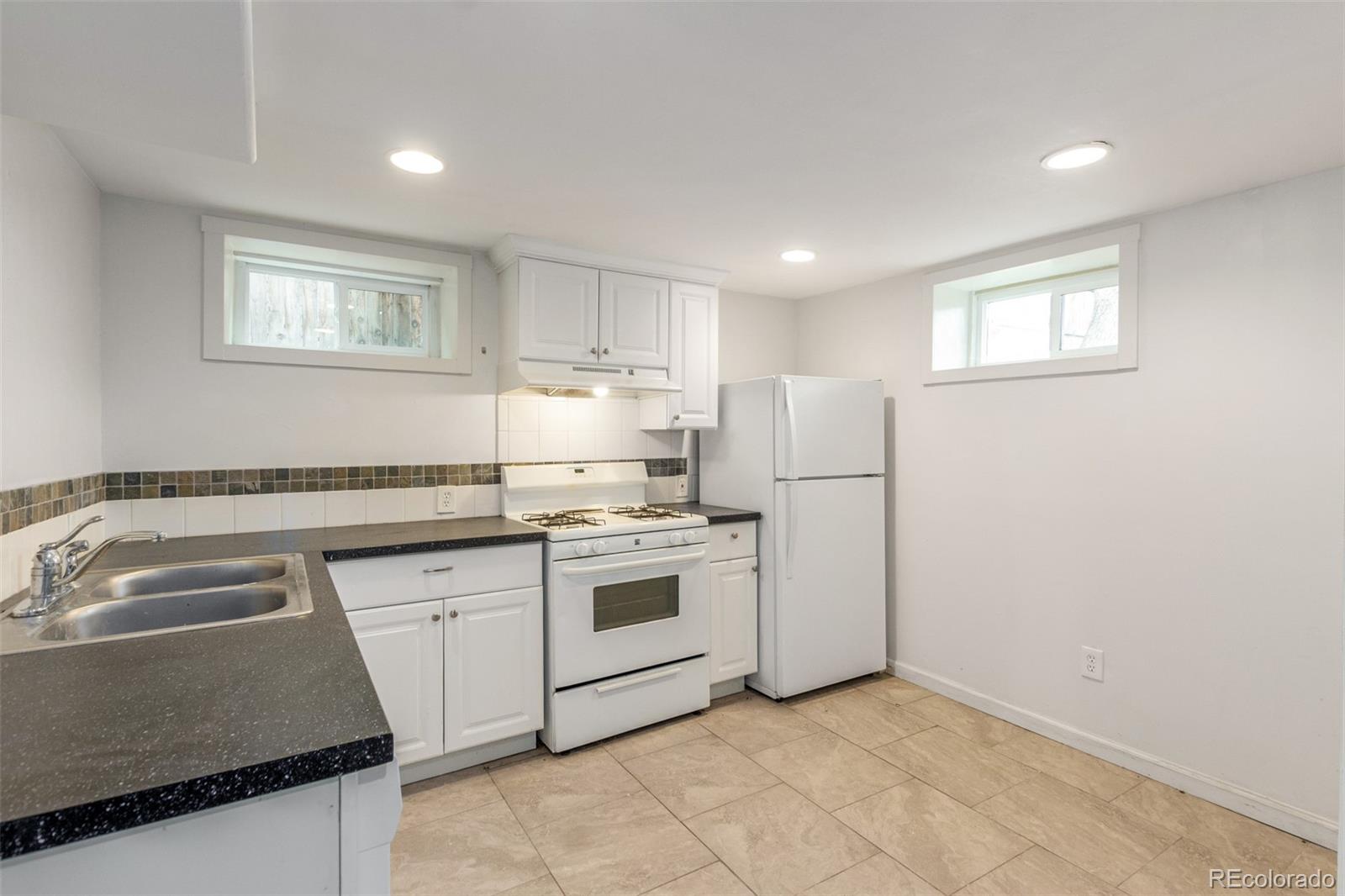 MLS Image #17 for 2176 s emerson street,denver, Colorado