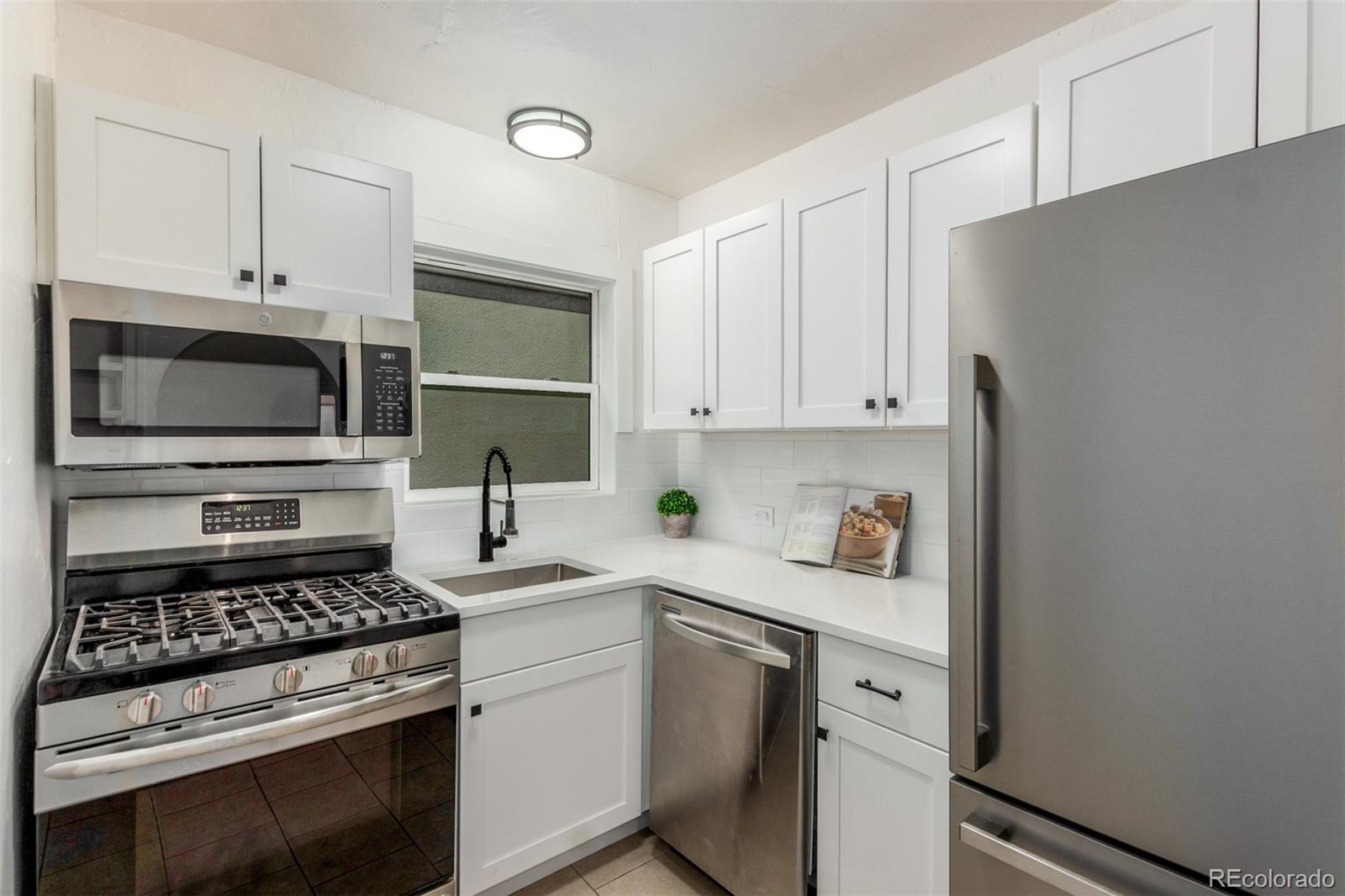 MLS Image #7 for 2176 s emerson street,denver, Colorado