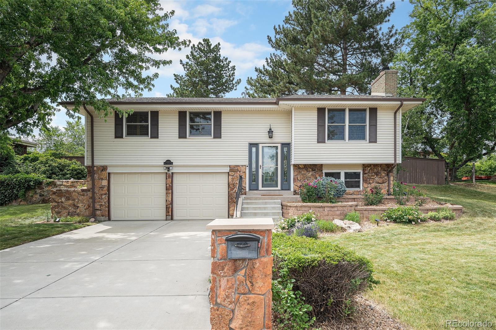 MLS Image #1 for 10473 w arkansas drive,lakewood, Colorado