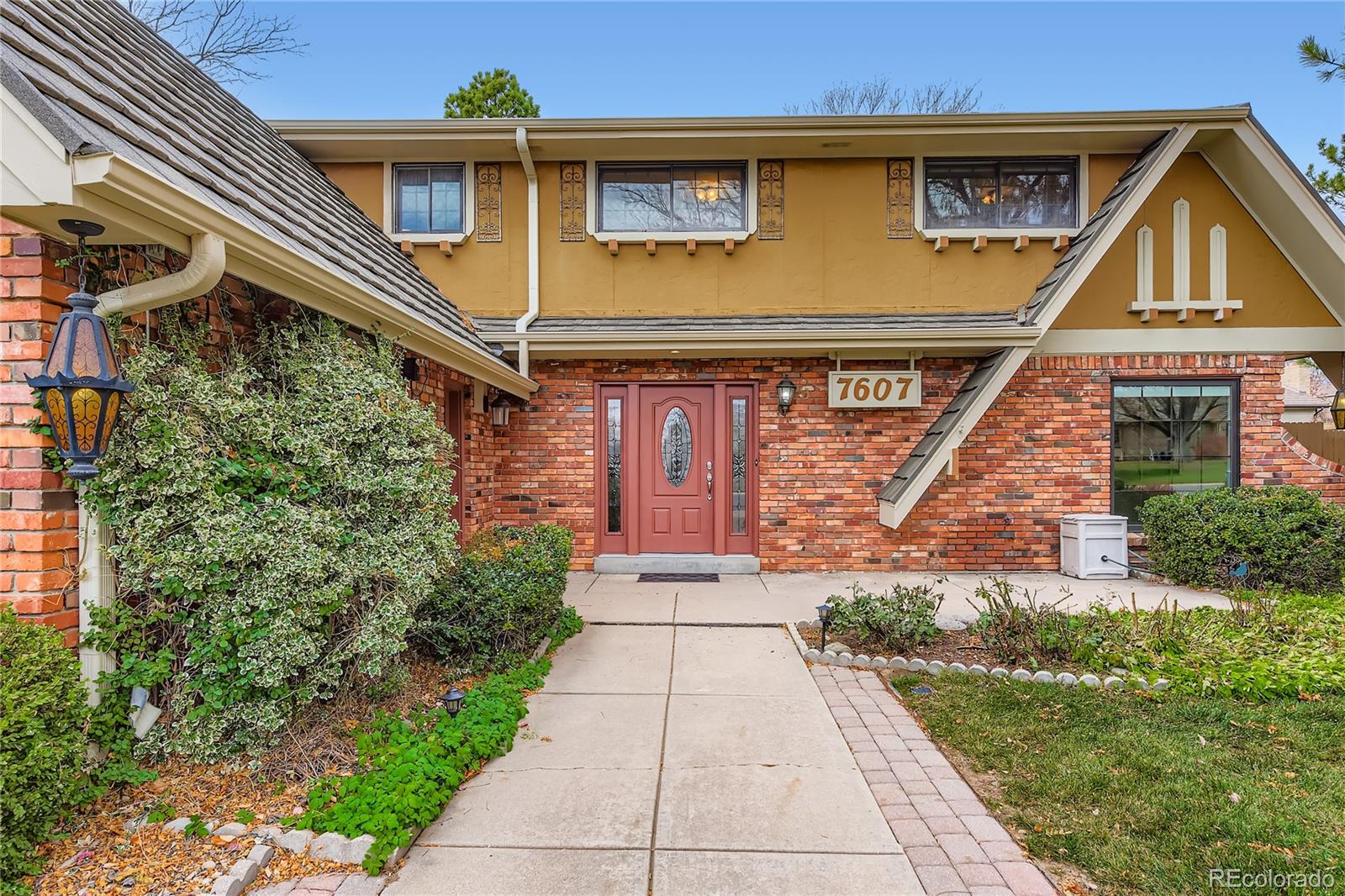 MLS Image #1 for 7607 s pierce way,littleton, Colorado