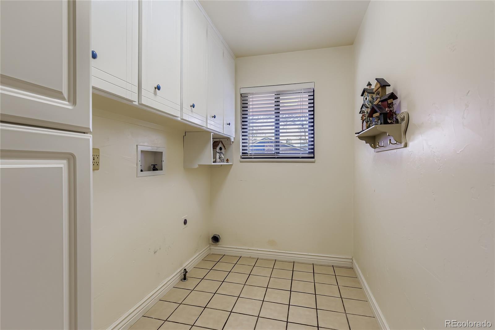 MLS Image #16 for 7607 s pierce way,littleton, Colorado
