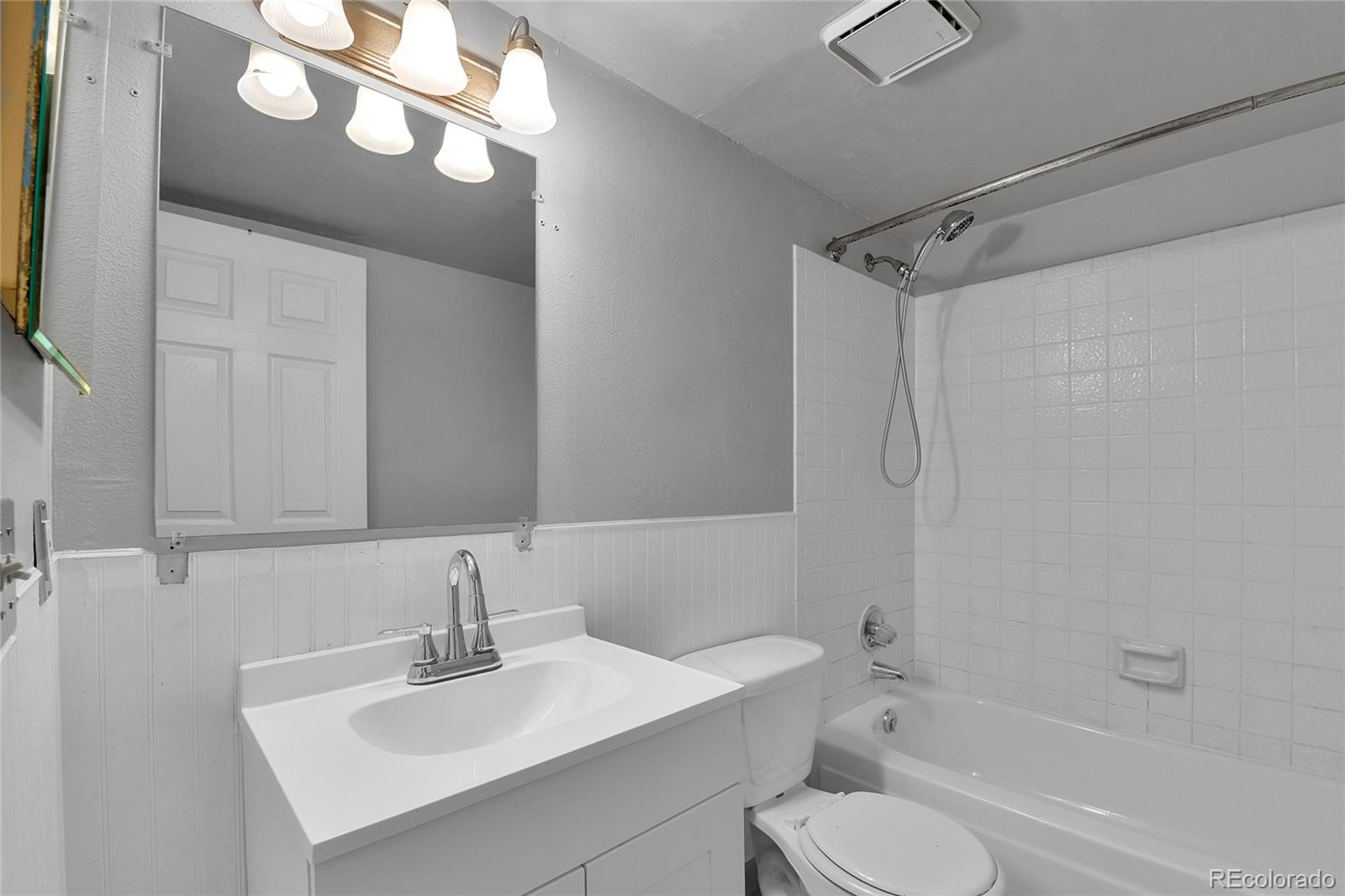 MLS Image #14 for 3963 s fundy circle,aurora, Colorado