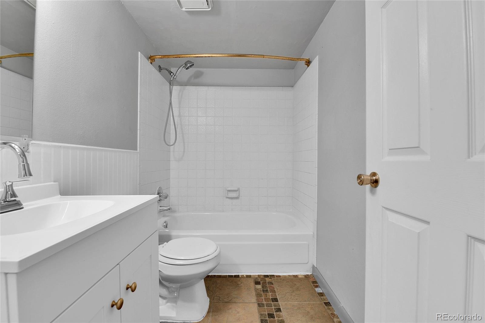 MLS Image #15 for 3963 s fundy circle,aurora, Colorado