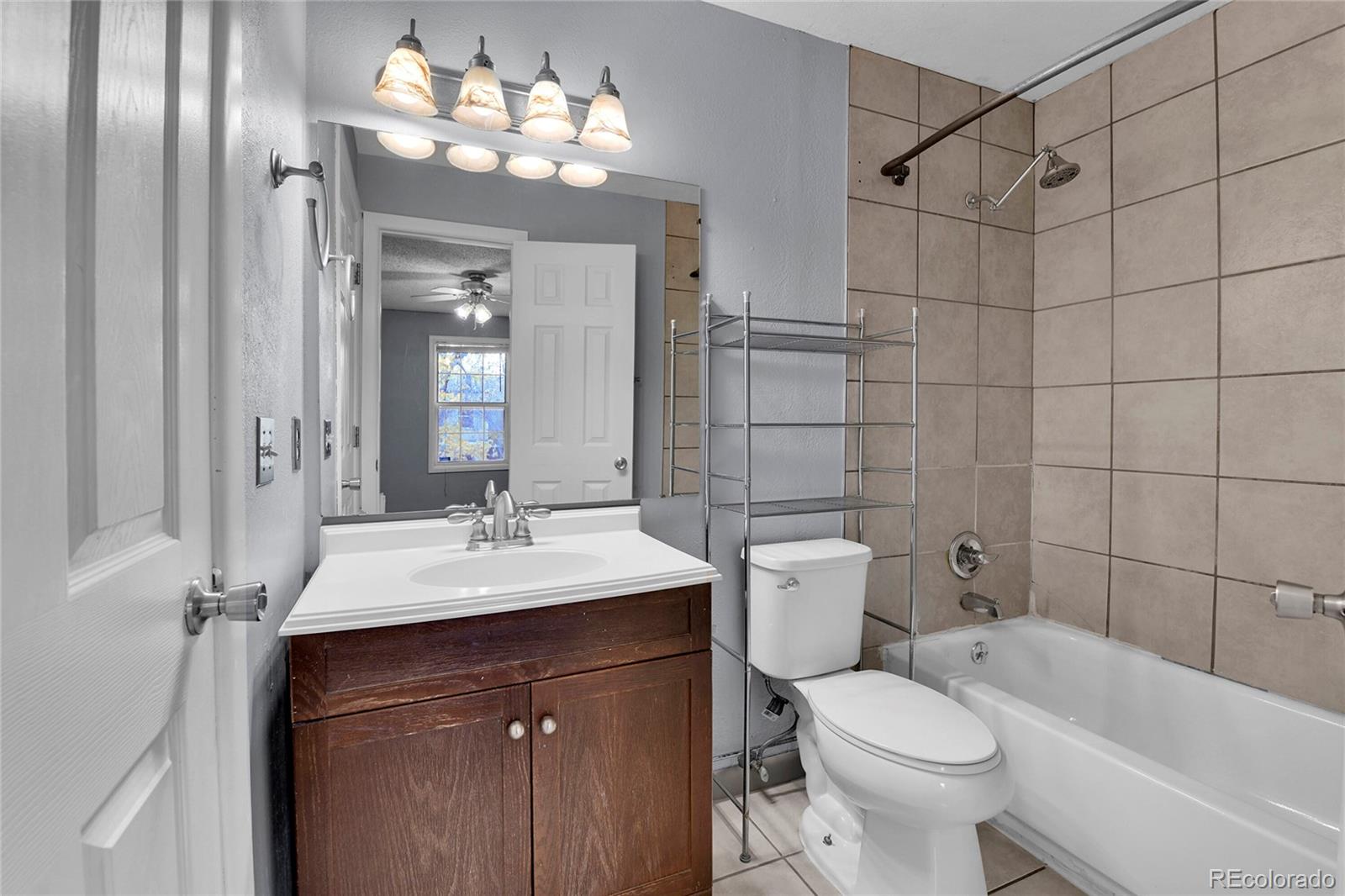 MLS Image #18 for 3963 s fundy circle,aurora, Colorado