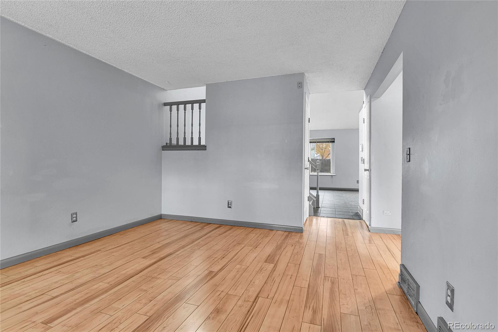 MLS Image #3 for 3963 s fundy circle,aurora, Colorado