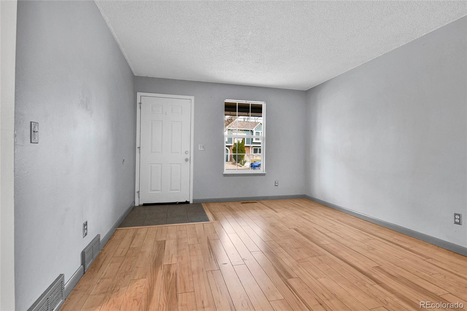 MLS Image #4 for 3963 s fundy circle,aurora, Colorado