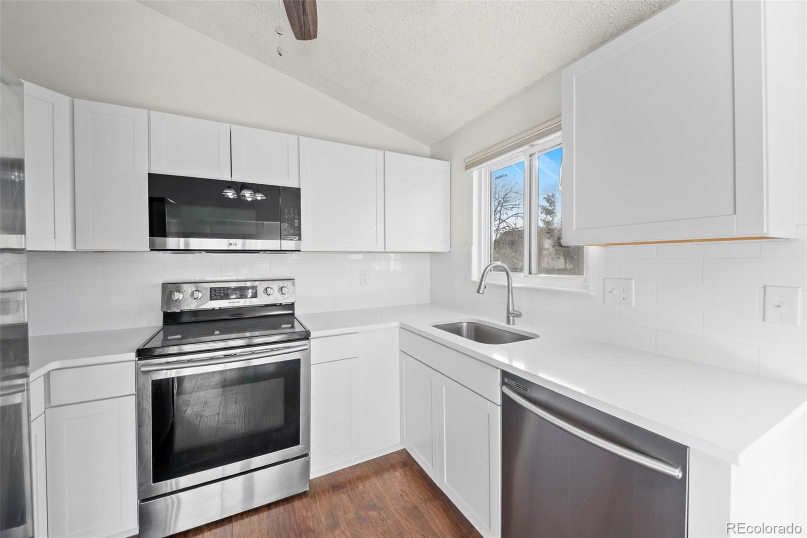 MLS Image #8 for 10966 w bowles place,littleton, Colorado
