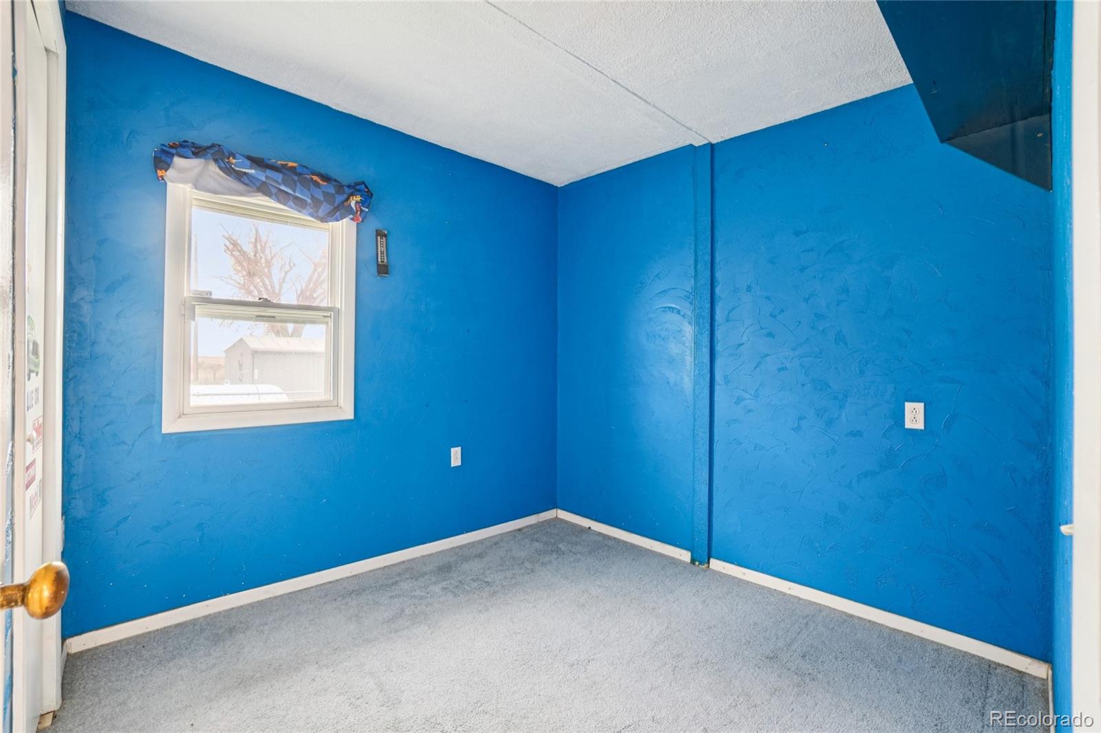 MLS Image #17 for 37008  county road 18 ,roggen, Colorado