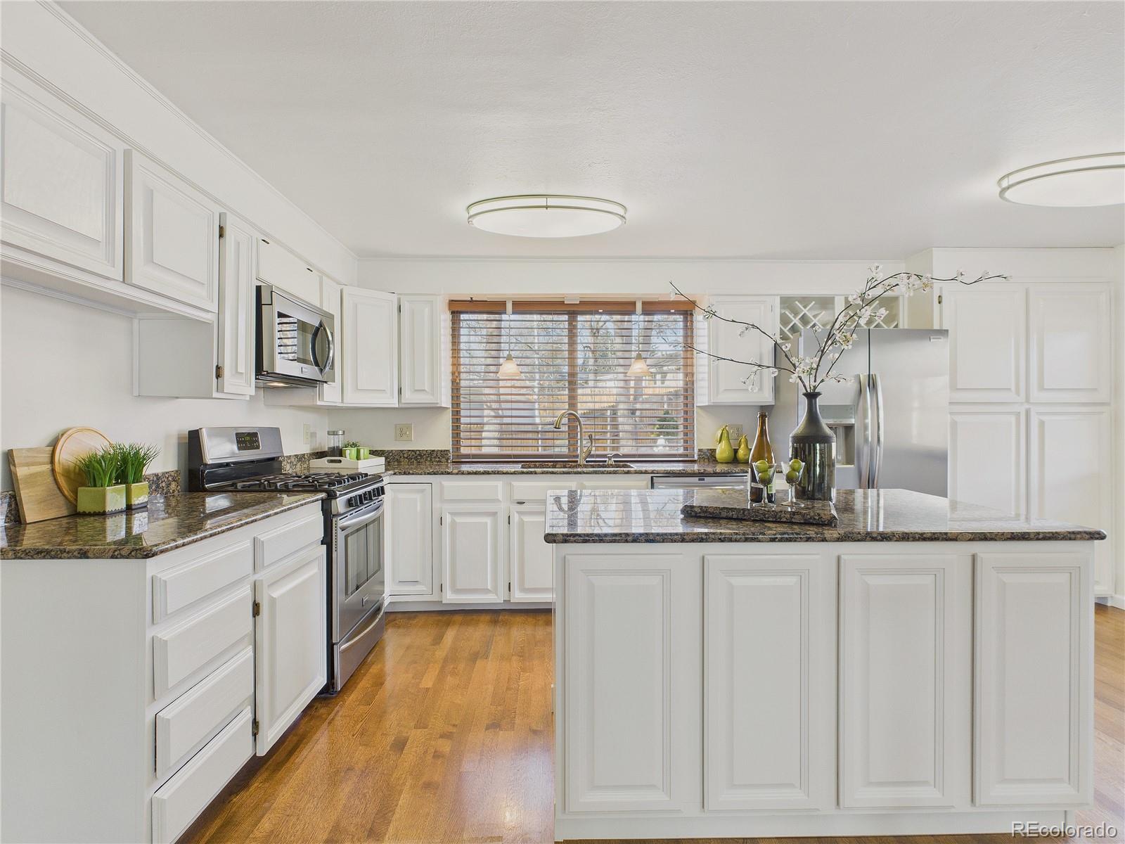 MLS Image #5 for 8373  zephyr street,arvada, Colorado